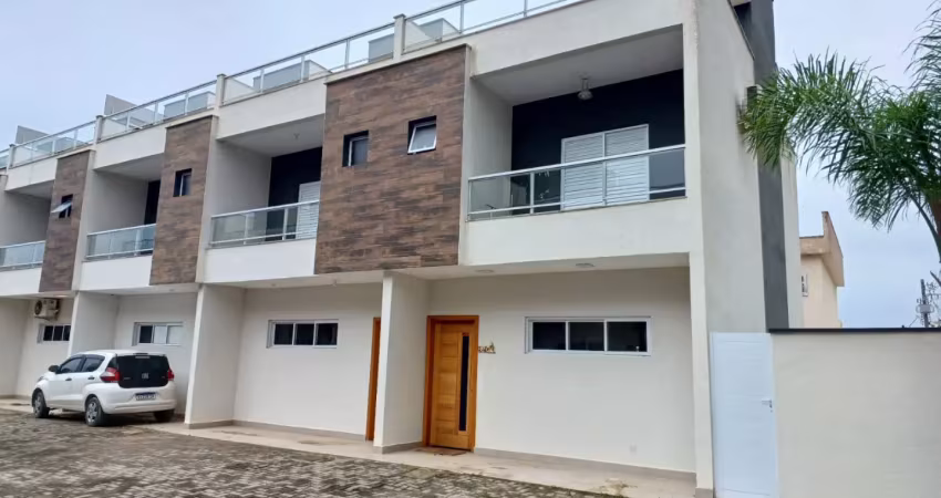 Aluga-se duplex com 3 dormitórios em condomínio – praia de massaguaçú, caraguatatuba
