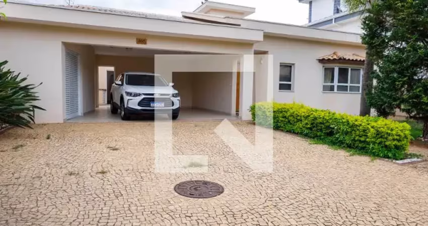 Casa de condomínio para alugar com 365m², 3 quartos e 4 vagas