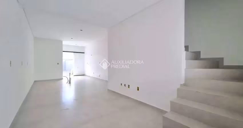 Casa com 3 quartos à venda na Rua Treze de Maio, 78, Iririú, Joinville