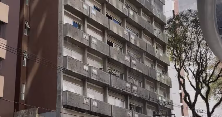 Localização estratégica. apartamento 131,27m2- 2 dormitórios. centro com vaga de garagem.