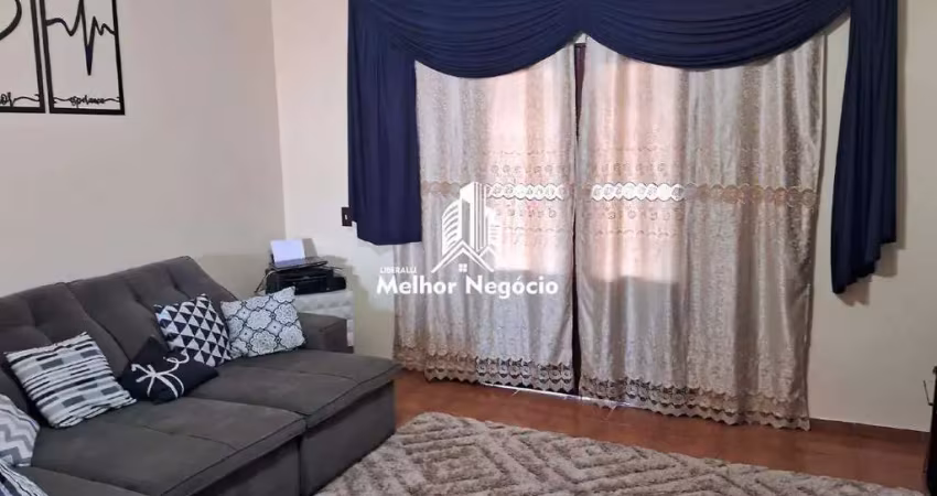 Sobrado com 3 casas independentes à venda em hortolândia - sp.