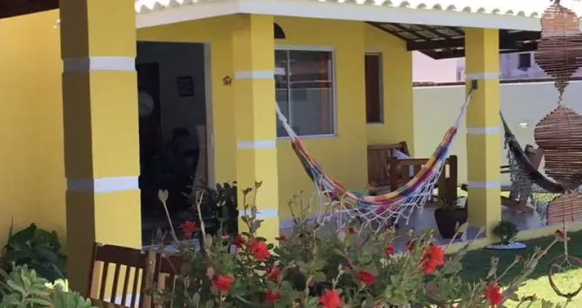 Excelente casa em condomínio fechado com clube o litoral norte, a 15 minutos das praias de guarajuba e ita
