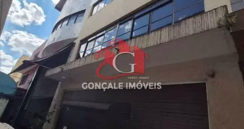 Prédio comercial com 800m2 em ótima localização, com elevador de carga