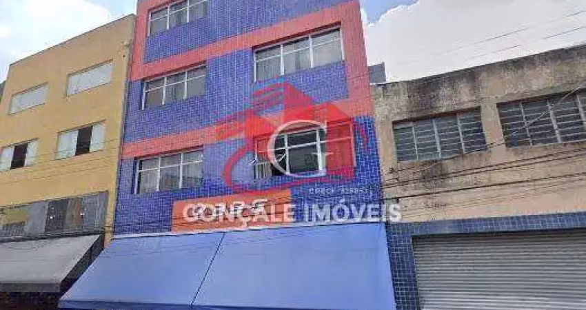 Imóvel comercial no pari com 550m2, divididos em 5 pavimentos, loja (térreo) mais 4 pavimentos.