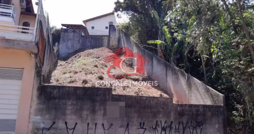 Excelente terreno no pé da serra da cantareira, com 270m2 sendo 10m x 27m. ótima localização