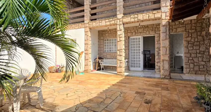 Casa à venda no jardim rosana em araras/sp – 2 suítes, quintal amplo e churrasqueira