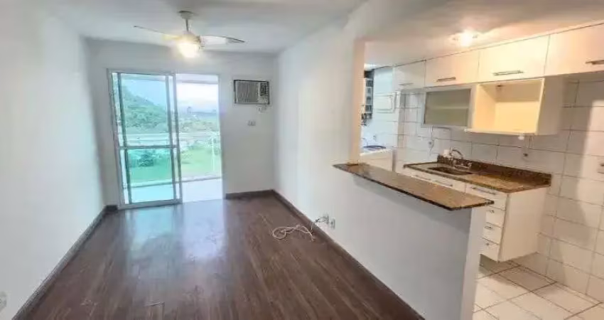 Amplo apto 02 qtos com suíte - na divisa de barra com recreio - vista totalmente livre - sol manhã !