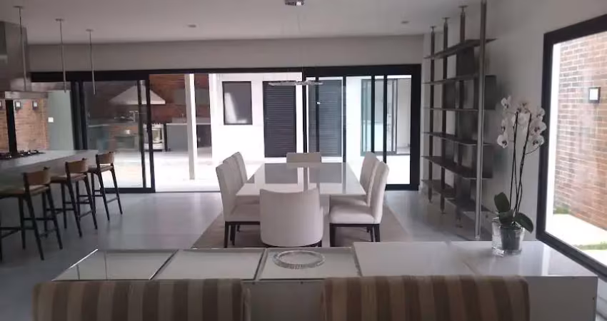 Casa com 3 quartos à venda na Rua Dona Elisa Pereira de Barros, 235, Jardim Europa, São Paulo