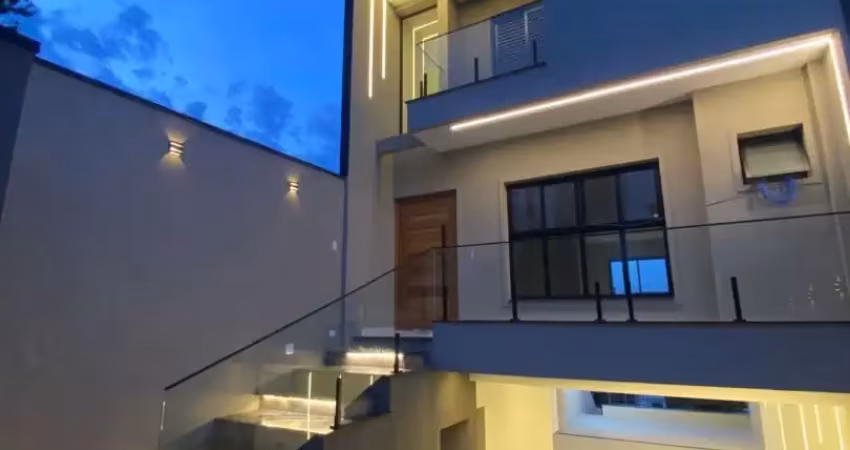 Casa a venda na vila augusta com 3 suítes e 8 vagas de garagem