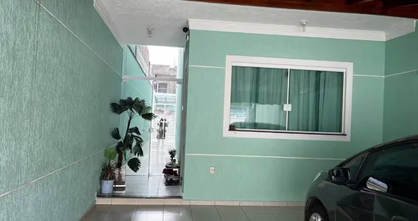 Casa a venda no jardim bela vista em guarulhos com 3 quartos, 4 vagas de garagem e quintal com churrasqueira