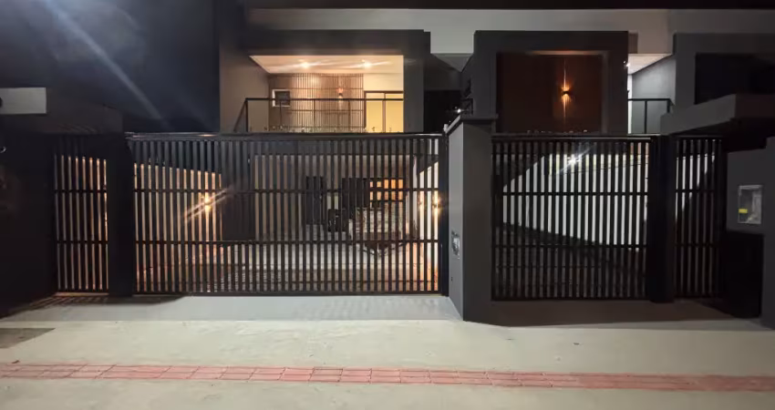 Lindo sobrado de 3 dormitórios com alto padrão de acabamento no bairro bom retiro!