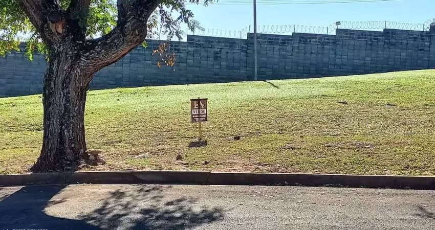 Terreno à venda na Avenida Rui Barbosa, Lagoa Dourada, Brotas