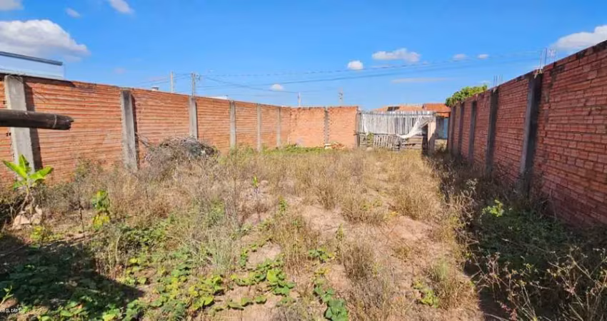 Terreno à venda no Jardim Campos Prado, Brotas 