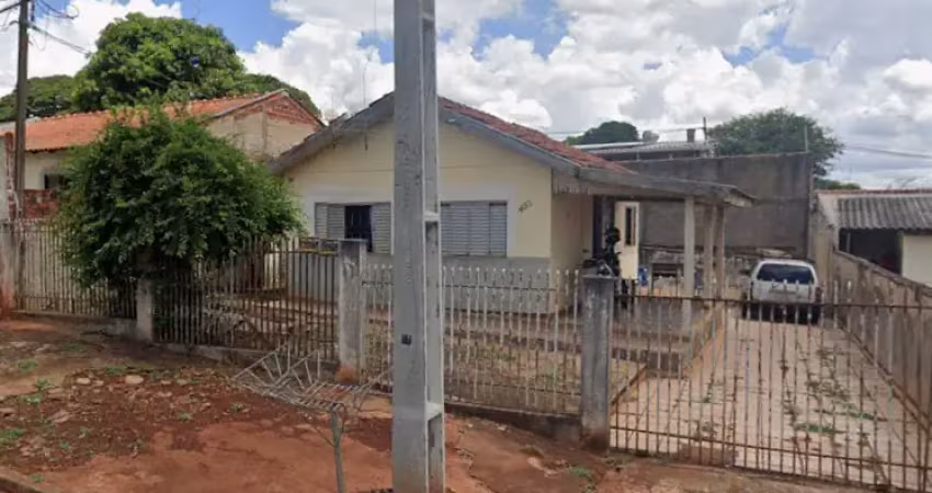 Terreno à venda no Conjunto Residencial Branca Vieira, Maringá 