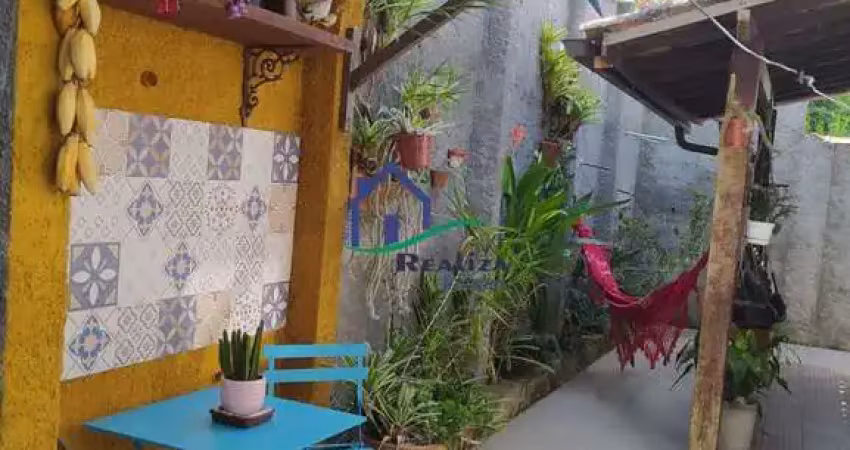 Casa com 2 quartos à venda na Rua José Lessa Amorim, Maria Paula, São Gonçalo