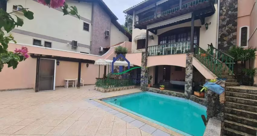Casa com 5 quartos à venda na Rua da Graça, Camboinhas, Niterói
