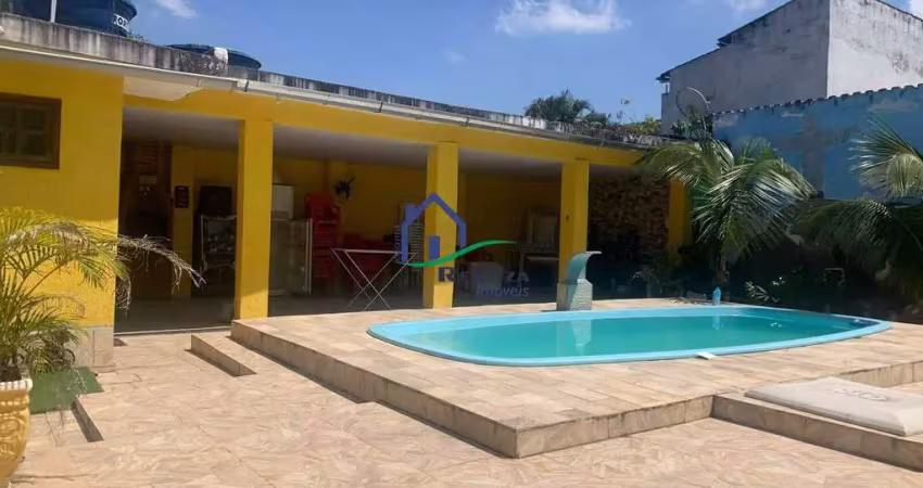 Casa com 2 quartos à venda na Rua Itaperuna, Trindade, São Gonçalo