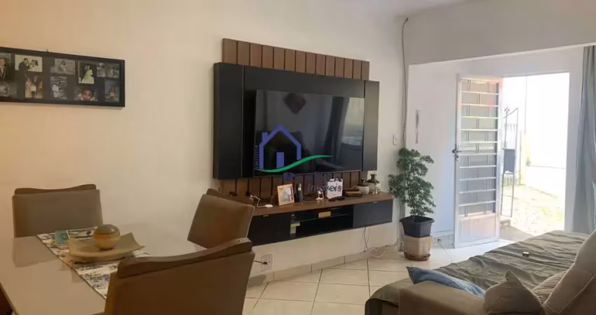 Casa com 2 quartos à venda na Rua Professor Mesquita, Nova Cidade, São Gonçalo