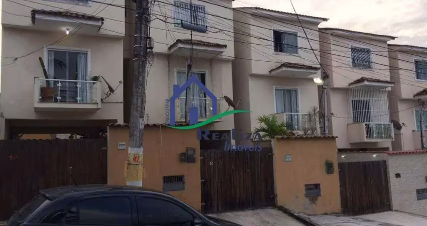 Casa com 2 quartos à venda na Rua Cuiabá, Trindade, São Gonçalo