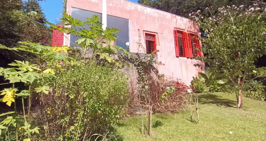 Amplo loft em condomínio com muita natureza. granja viana.