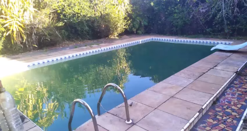 Casa com  piscina ,5  quartos tipo chácara no pechincha, com edícula e  grande área de lazer