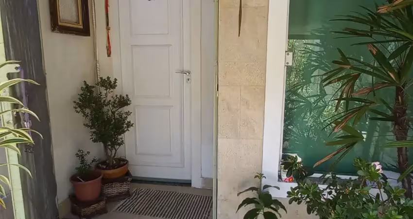 Sobrado com 2 quartos e 3 banheiros à venda, 107 m² por r$ 410.000