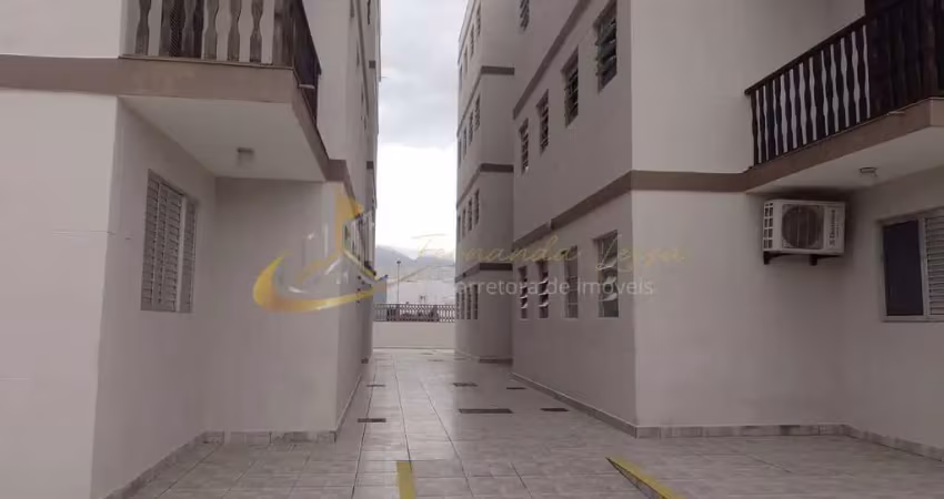 Apartamento térreo com 2 dormitórios a 200 metros da praia do indaiá