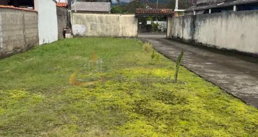 Casa com terreno de 350m² no bairro gaivotas caraguatatuba