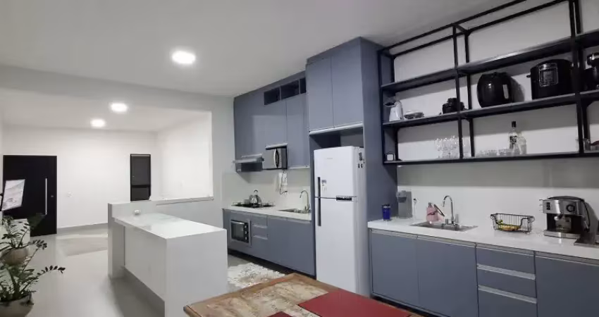 Casa / sobrado em condomínio – jardim américa, sorocaba/sp   conforto, segurança e lazer em um só lugar! este lindo sobrado em condomínio fechado oferece 150m² de área privativa, com uma excelente dis