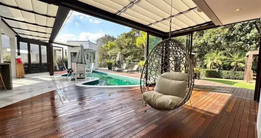 Casa de condomínio com 3 quartos e 4 banheiros à venda, 150 m²