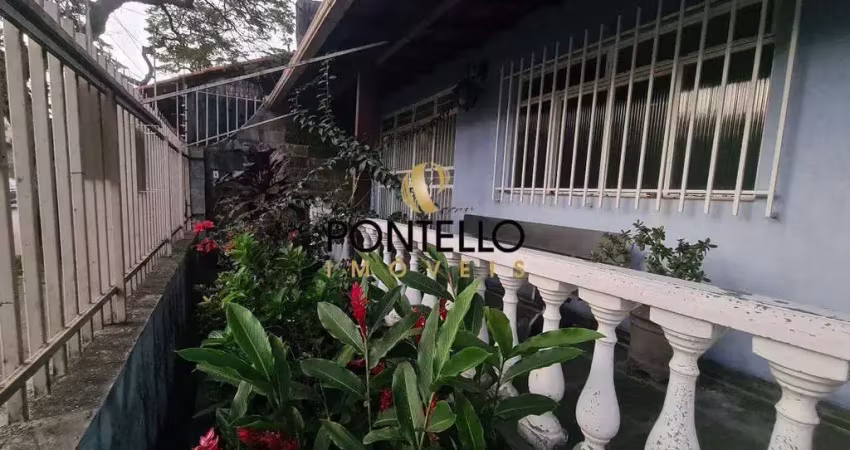 Casa ampla com 6 quartos, 2 andares e garagem para 2 carros – alto caiçaras