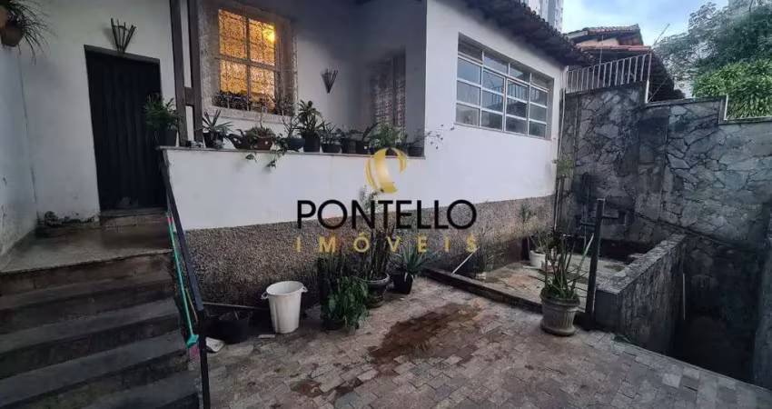 Ampla casa com 4 quartos, escritório e quintal – bairro serra