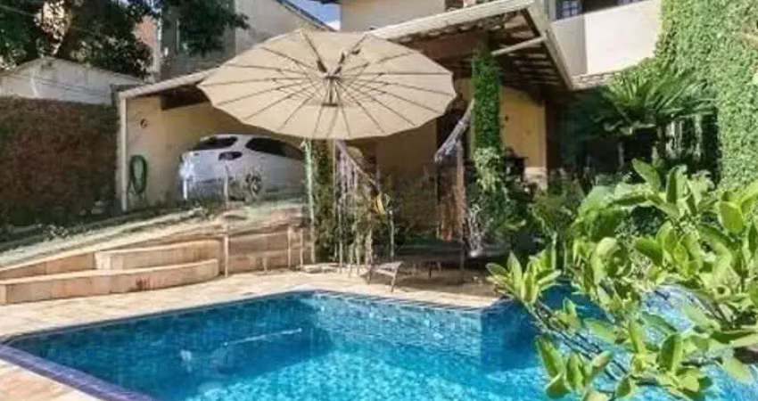 Casa colonial à venda no bairro renascença – conforto, lazer e sofisticação!