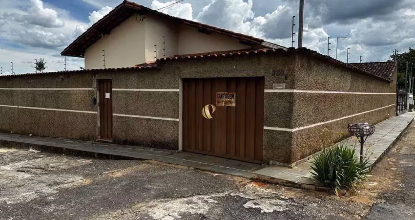 Casa com 4 quartos à venda no Vapabuçu, Sete Lagoas 