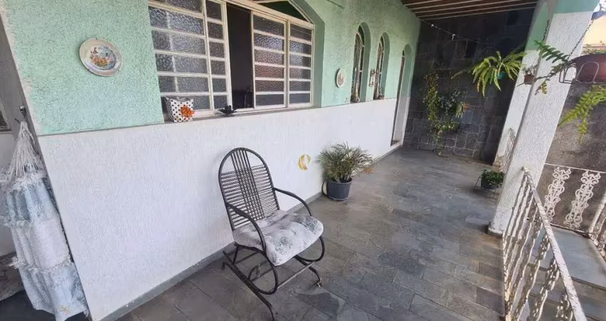 Casa à venda no caiçara-adelaide – conforto e espaço para toda a família!