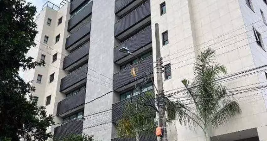 Cobertura duplex de 156m², 3 quartos sendo 1 suíte máster com closet, terraço coberto e descoberto e 3 vagas sob pilotis