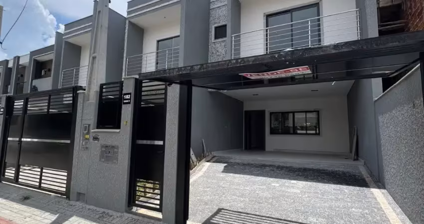 Casa com 3 quartos à venda no Saguaçu, Joinville 