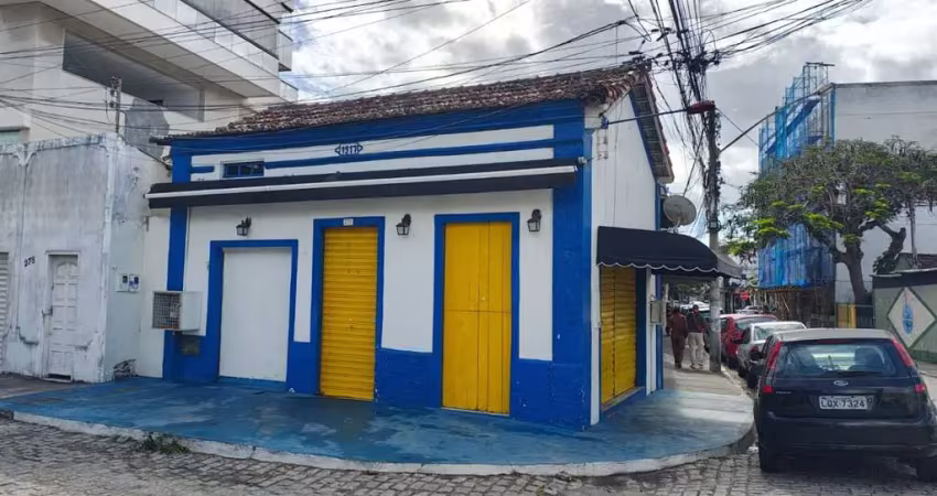 Loja para locação em cabo frio, centro, 2 banheiros