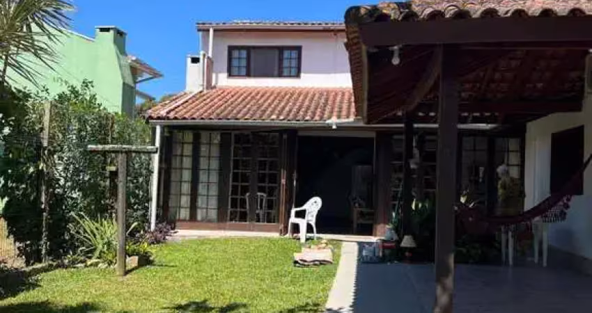Casa para venda em garopaba, ferraz, 4 dormitórios, 2 suítes, 3 banheiros, 1 vaga