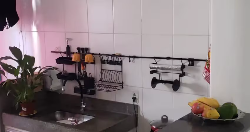 Vendo apartamento primeiro andar, ao lado da havan.