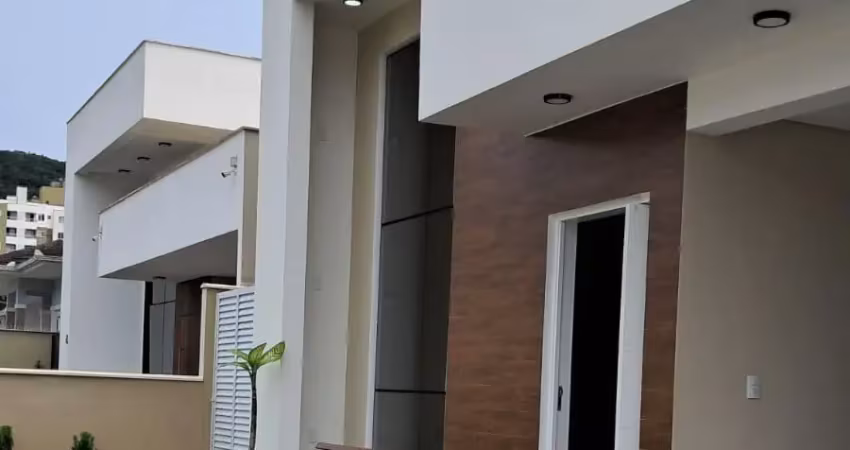 Viva com conforto! casa com piscina e área gourmet no bairro pedra branca