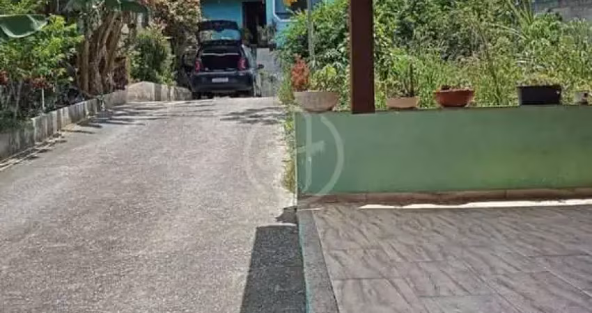 Casa à venda no condomínio bosque da lagoa em são pedro da aldeia/rj