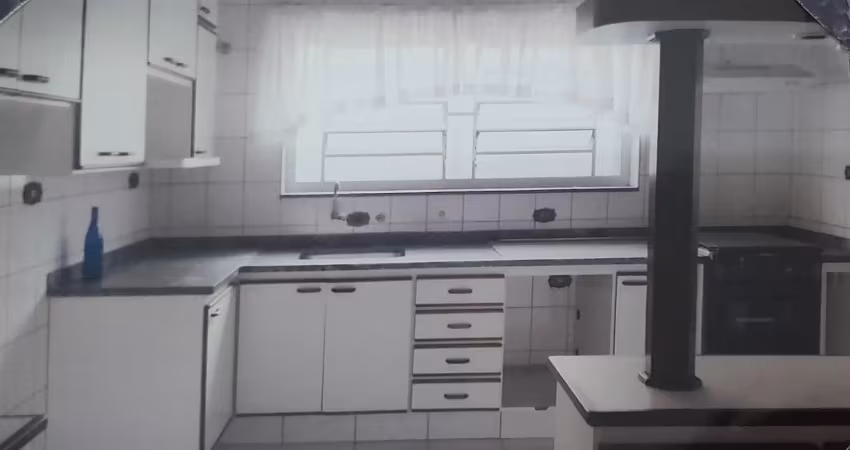 Casa com 3 quartos à venda no Centro, Jacareí 