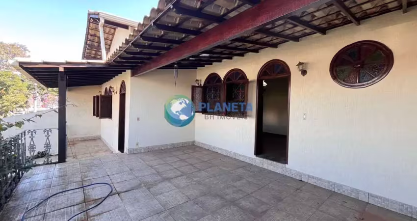 Casa com 3 quartos para alugar na Candelária, Belo Horizonte 
