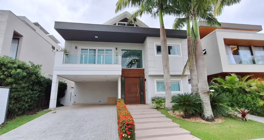 Casa em condomínio fechado com 5 quartos à venda na Rua Ayrton Luiz Gonçalves, 000, Barra da Tijuca, Rio de Janeiro