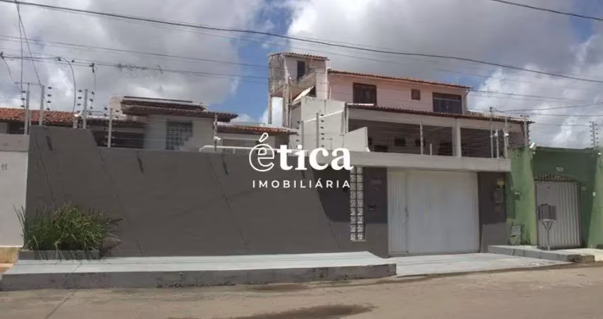 Casa com 3 quartos à venda na Rua Dois, 9, Alto do Calhau, São Luís