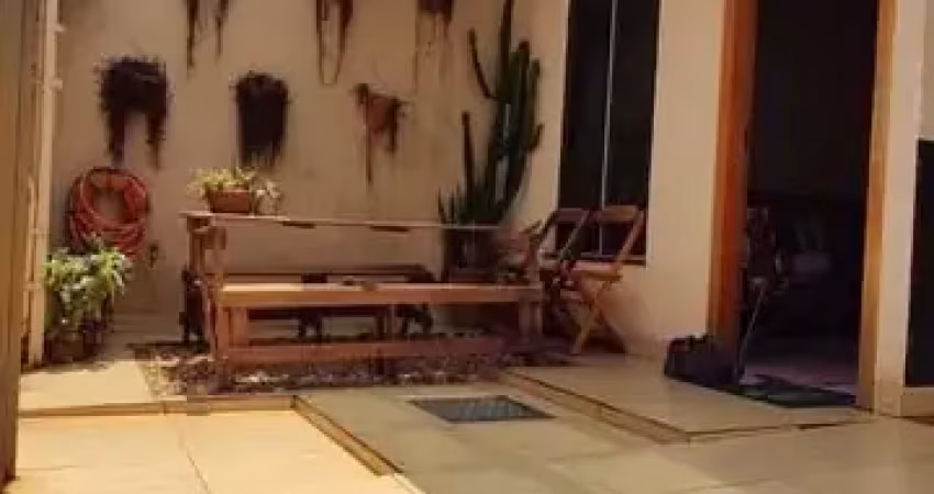 Imóvel para venda possui 100 metros quadrados com 2 quartos em pirassununga  sp
