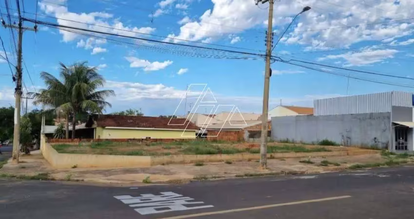 Terreno à venda no Jardim Santa Antonieta, Marília 