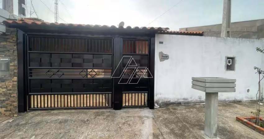 Ótimo imóvel com sala, cozinha, 2 dormitorios, 1 wc social, área de serviço, 2 vagas de garagem.