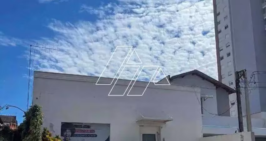 Casa com 3 vagas à aluguel no centro – centro, marília/sp